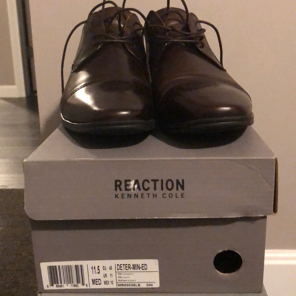 Brown dress shoes